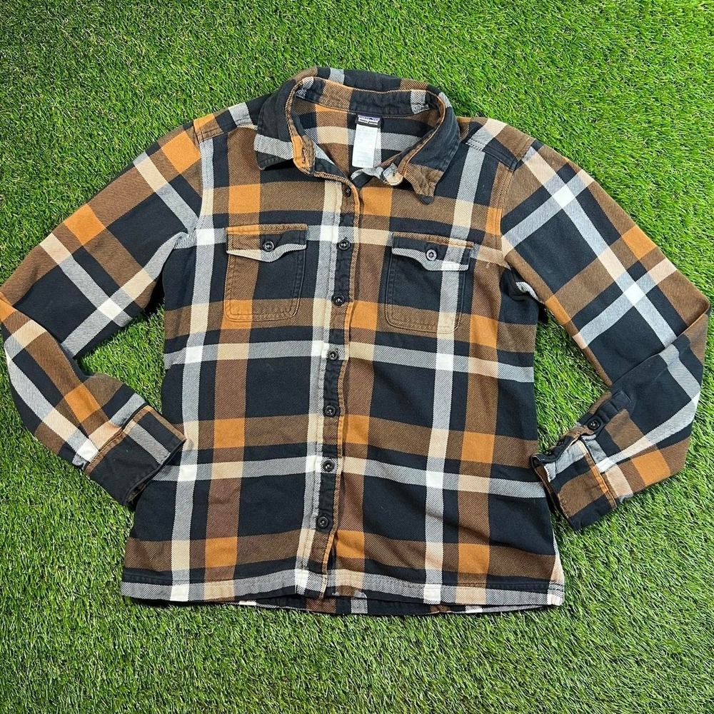 Patagonia 42405 Fjord Flannel Plaid Organic Cotton Shirt Women's Size 8 Brown